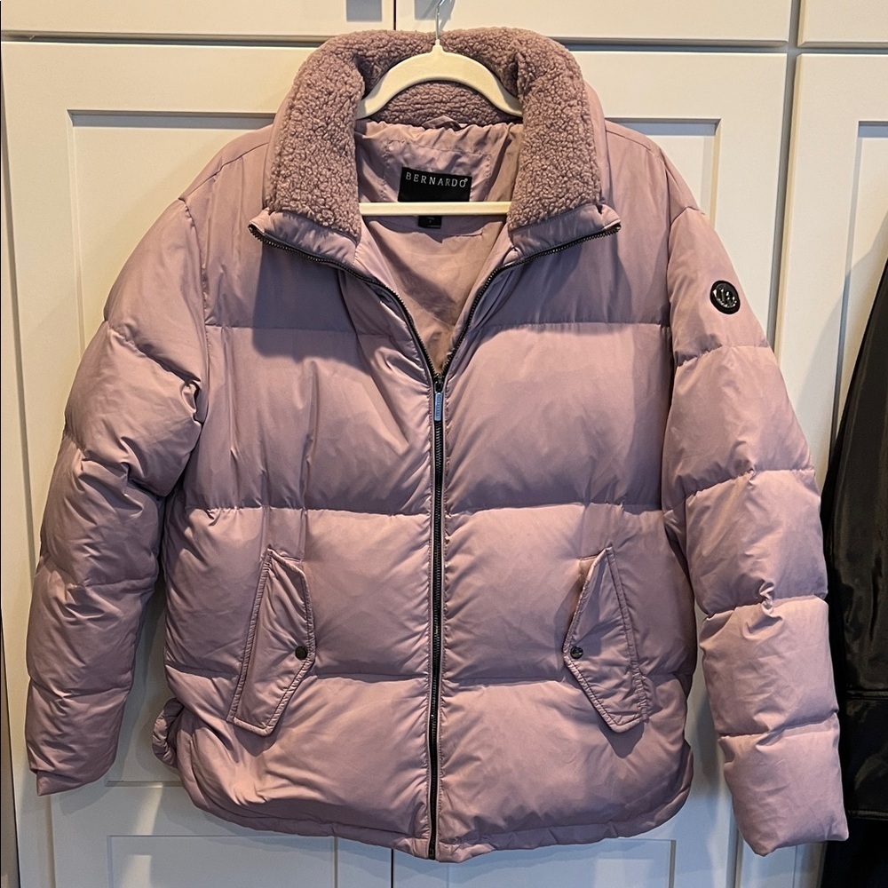 Bernardo Lavender Duck Down Puffer Jacket Size S (Fits a small to medium.) EUC